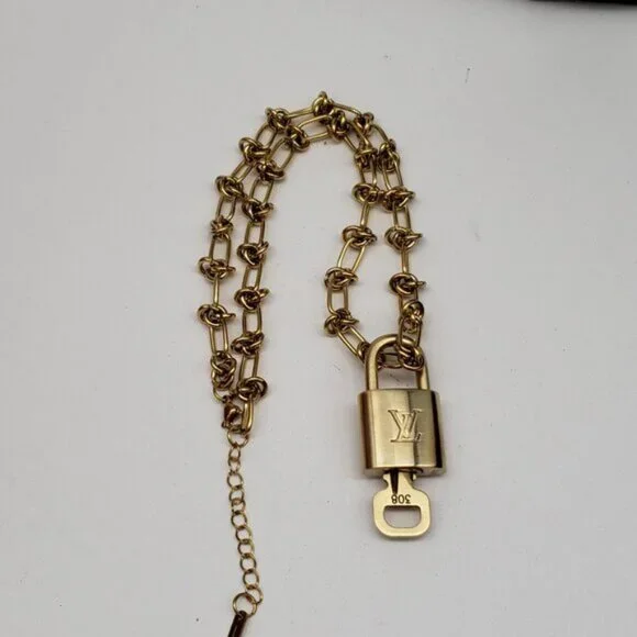 Louis Vuitton Gold Padlock w/Unbranded Stainless Steel 18k Plated Chain&Bracelet - Picture 8 of 13